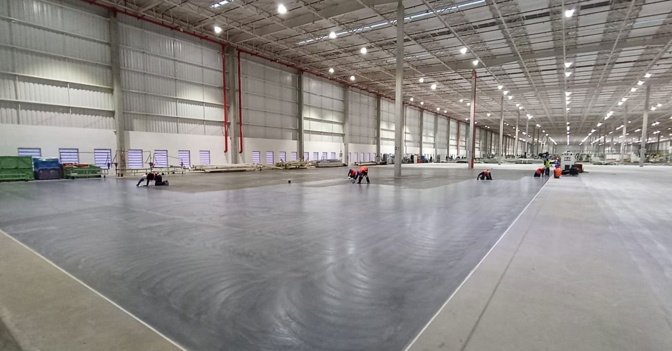 Piso-epóxi-em-conformidade-com-MAPA-e-ISO-