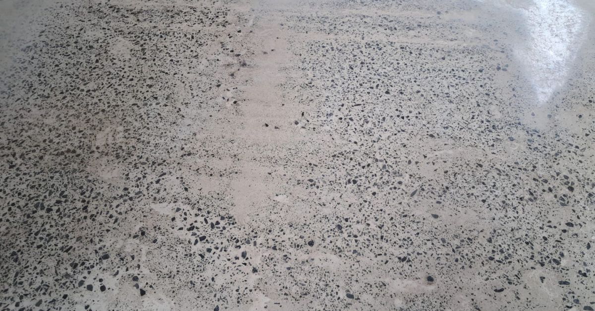 Coeficiente de atrito em pisos industriais - o que a NBR 14050 exige